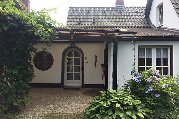 Eingang mit Terrasse