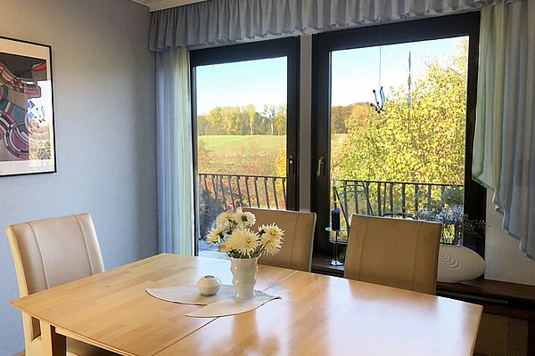 Esszimmer mit Traumausblick