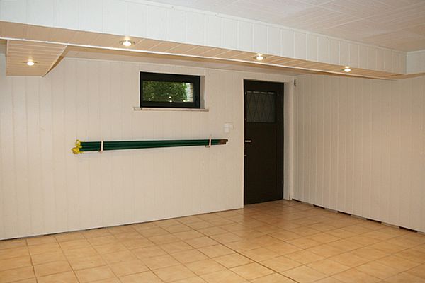 Keller mit Ausgang in den Garten